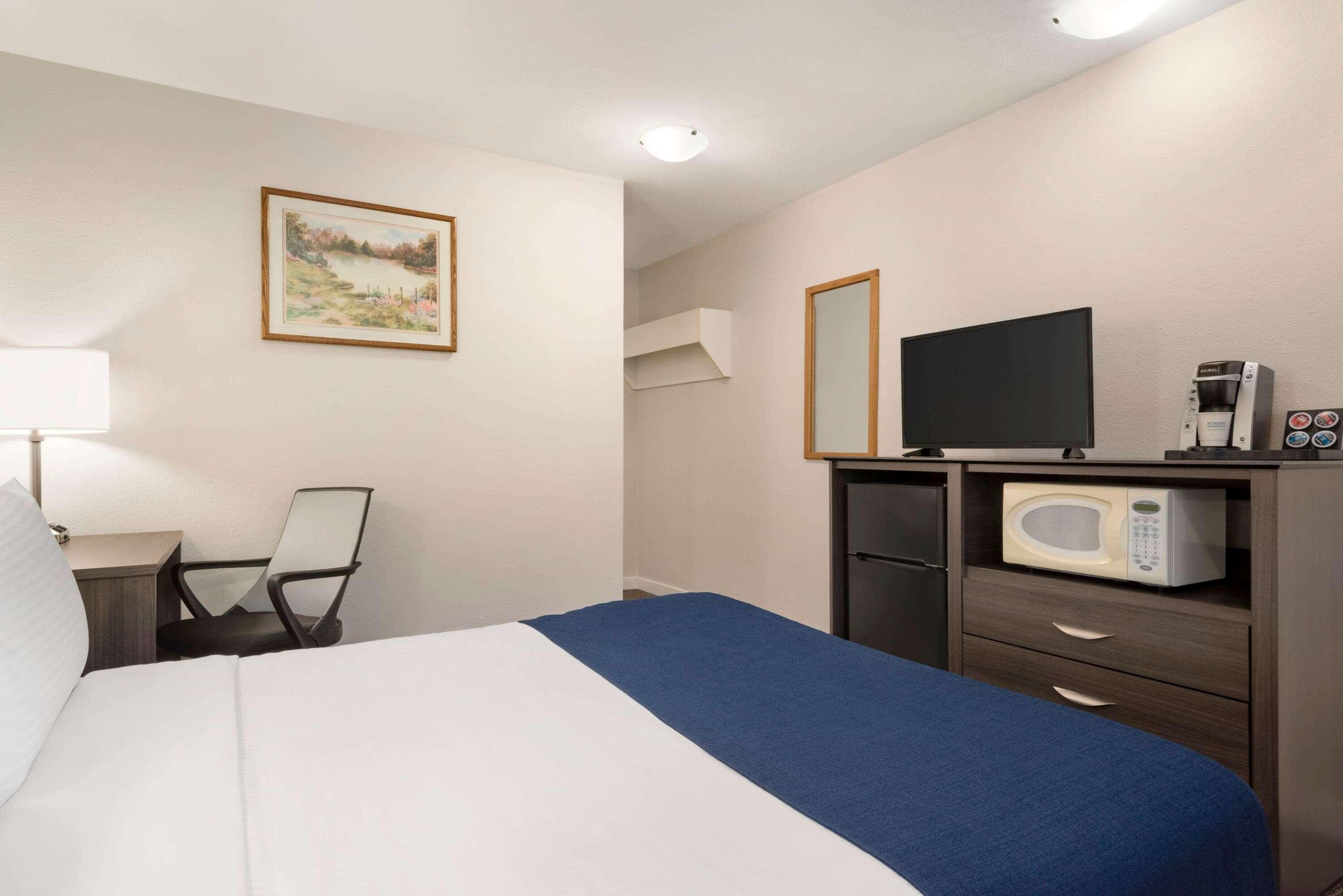 Travelodge By Wyndham Mcbride Eksteriør bilde