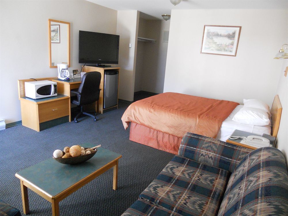 Travelodge By Wyndham Mcbride Eksteriør bilde